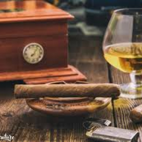 EXCURSIÓN HABANA MODERNA Y COLONIAL CON RON Y TABACO